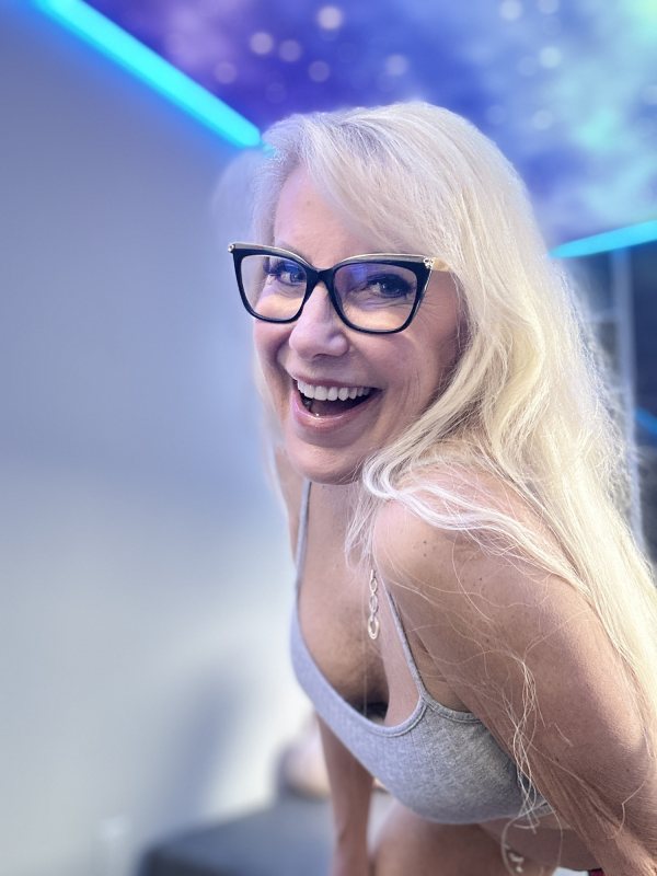 FitCougar live stream preview