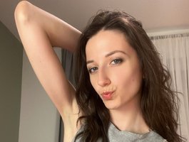 KettyBelly live stream preview