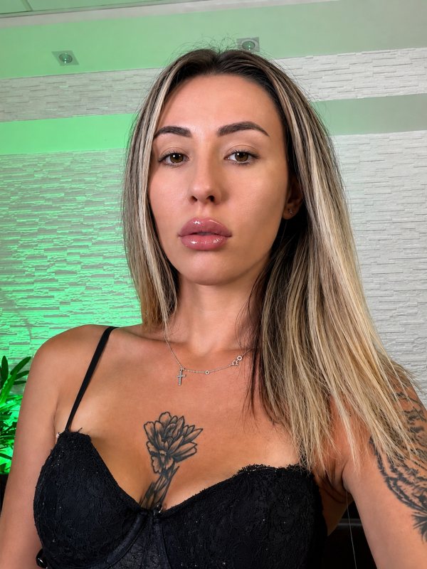 VanessaSkyy live stream preview