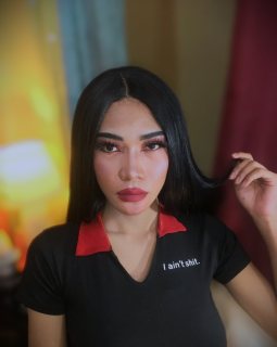 xqueenyunis
